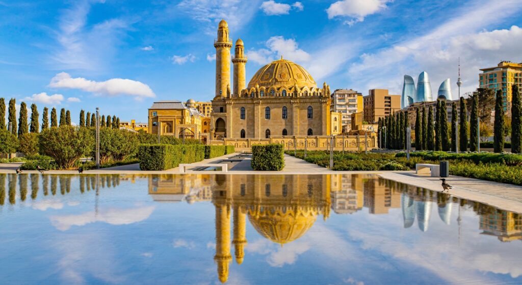 טיול מאורגן לארץ האש אזרבייג'ן