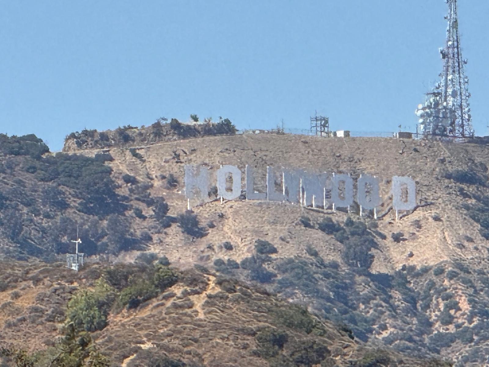 יומן מסע טיול מאורגן לארצות הברית עם גיורא נלקן - שלט הוליווד המפורסם על ההר בלוס אנג'לס