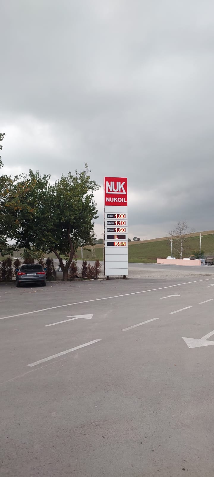 תחנת דלק בדרך לשקי