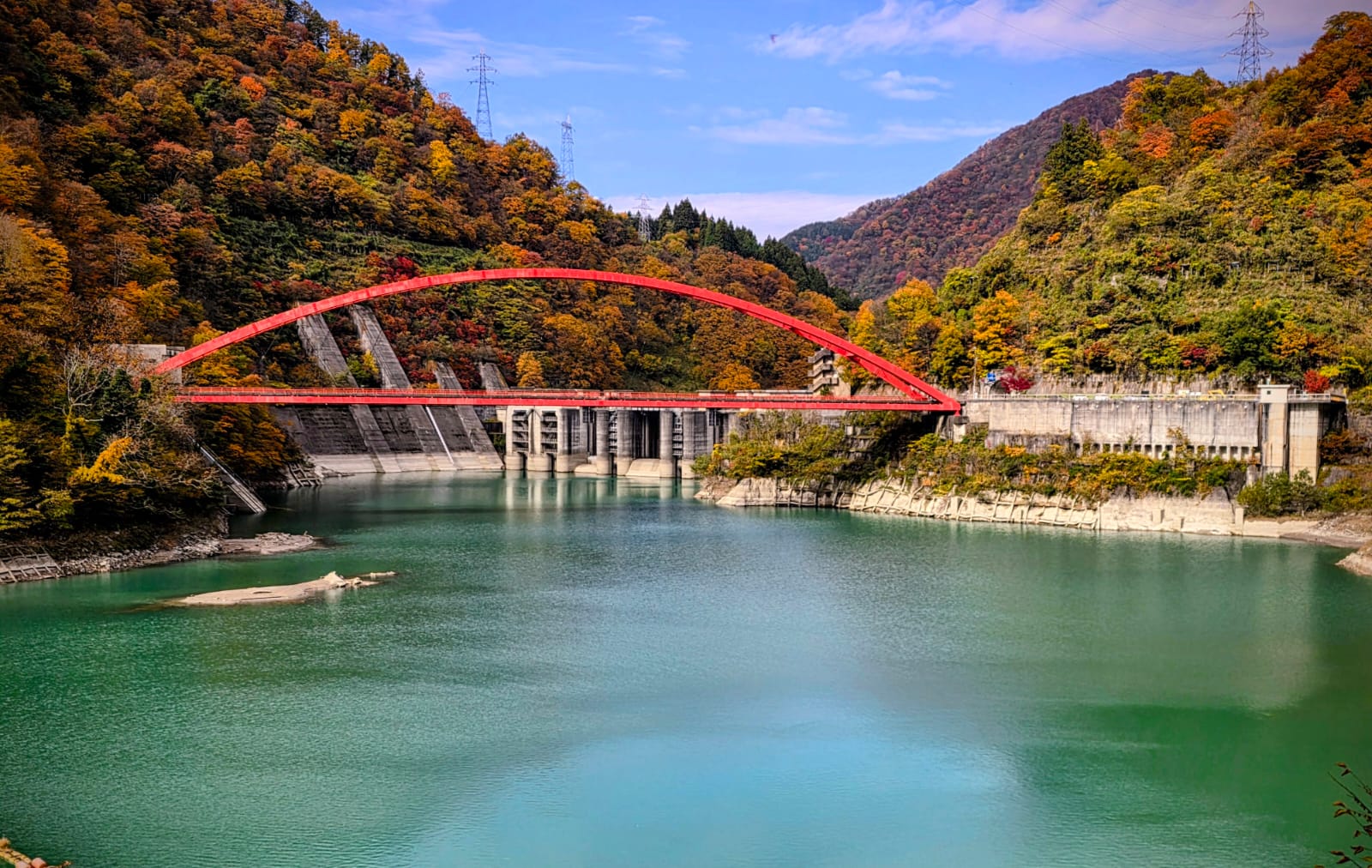 גשר אדום – טטייאמה–קורובה