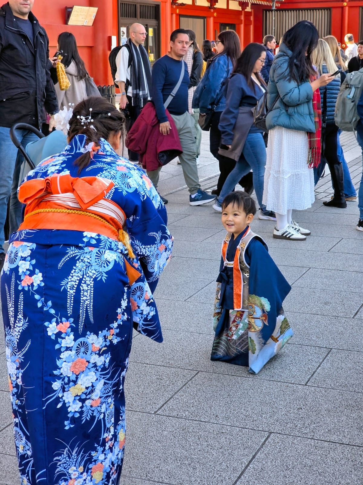 ילדים בקימונו בסנסו־ג’י